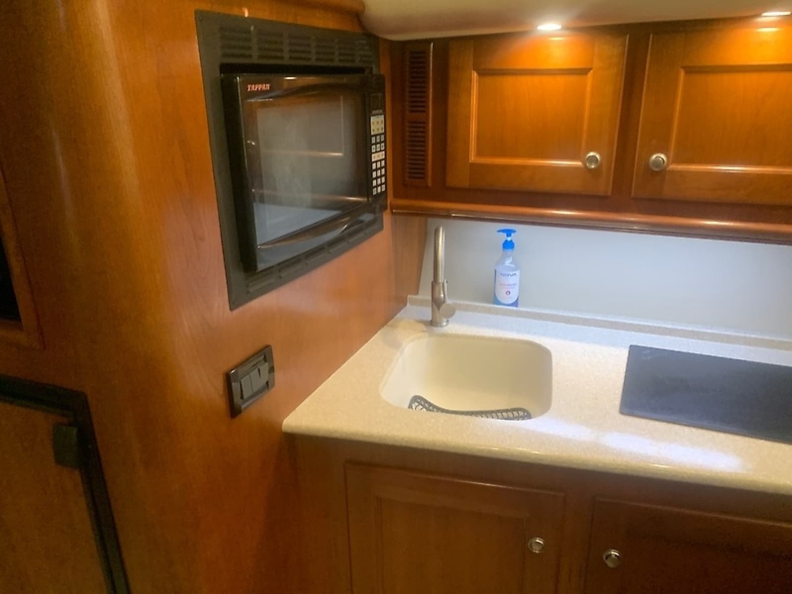 2006 Rampage 38 Express - Photo 49