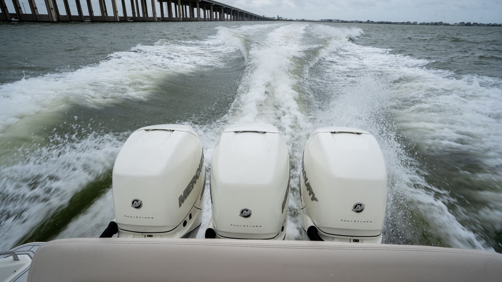 2019 Boston Whaler 350 Realm - Photo 8