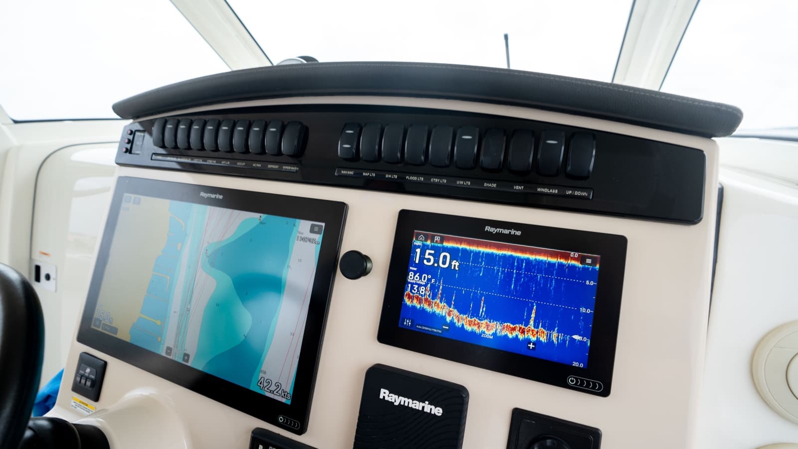 2019 Boston Whaler 350 Realm - Photo 23