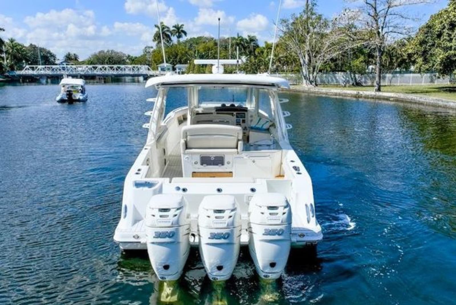 2019 Boston Whaler 350 Realm - Photo 6