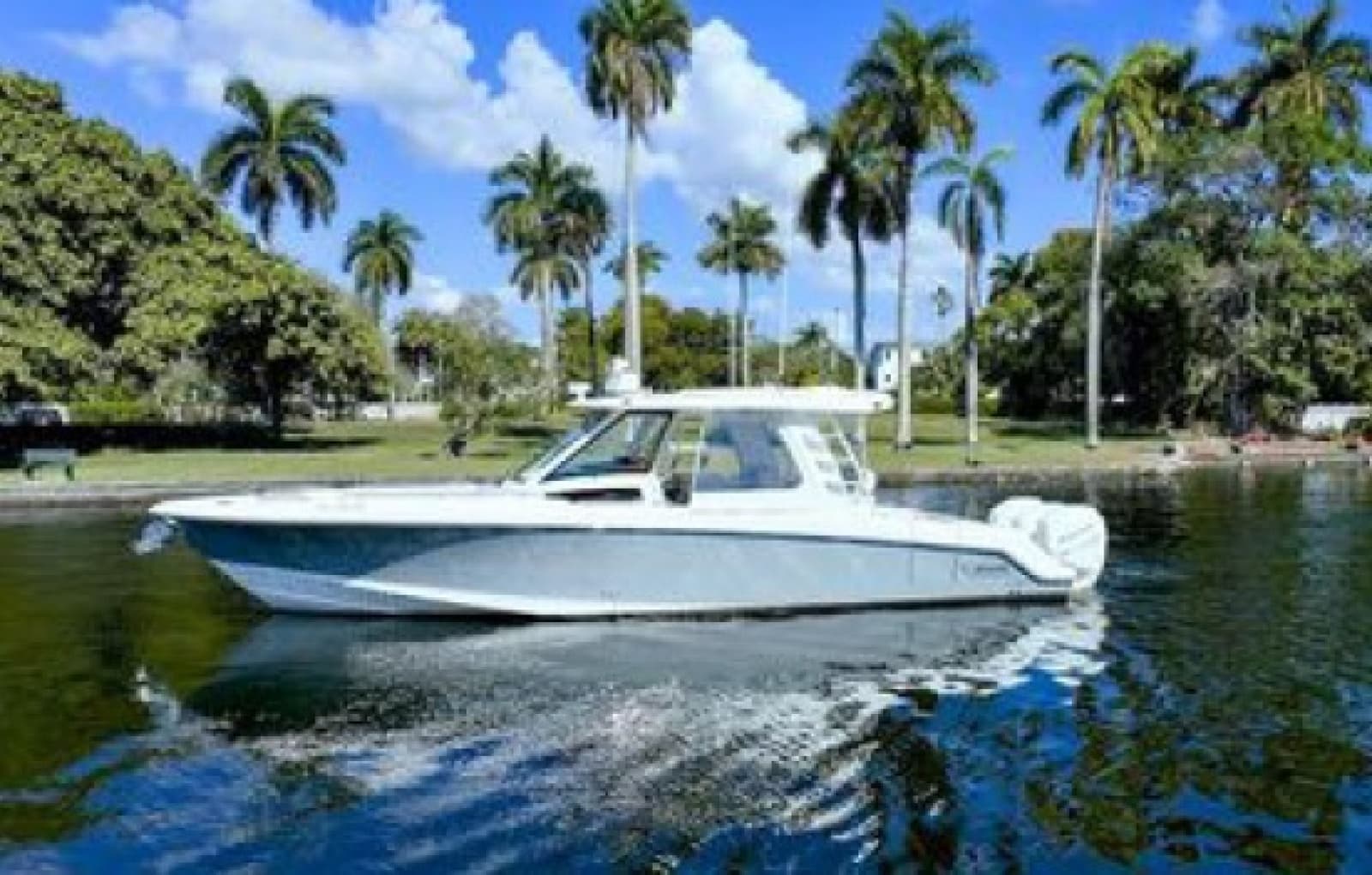2019 Boston Whaler 350 Realm - Photo 2