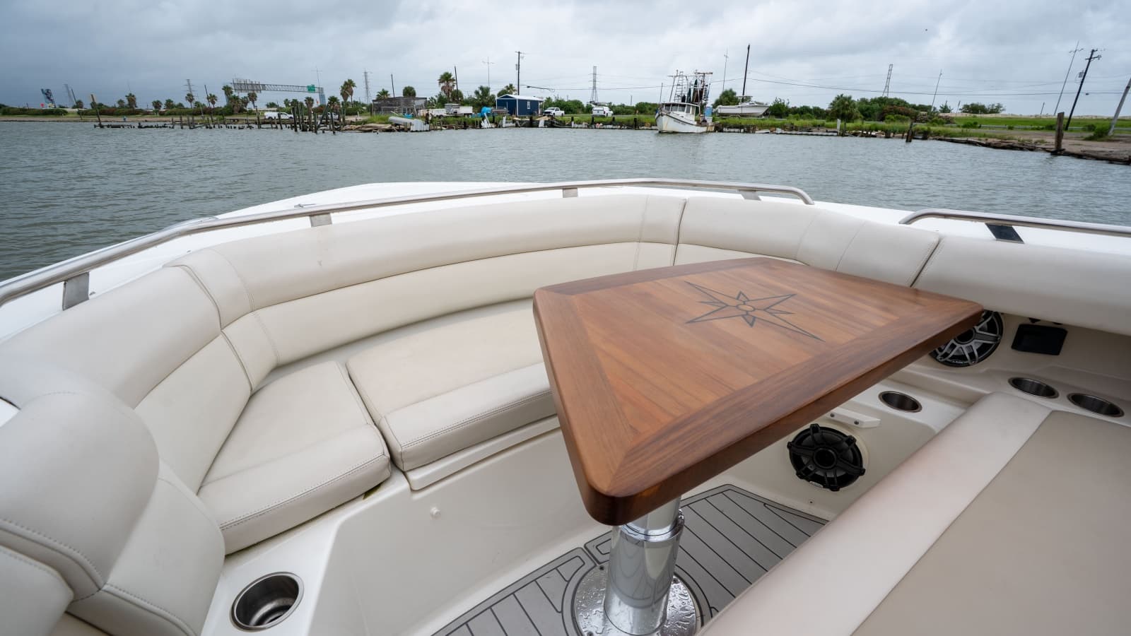 2019 Boston Whaler 350 Realm - Photo 29
