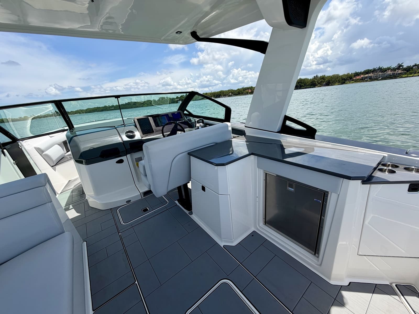 2022 Aviara AV32 OB - Photo 22