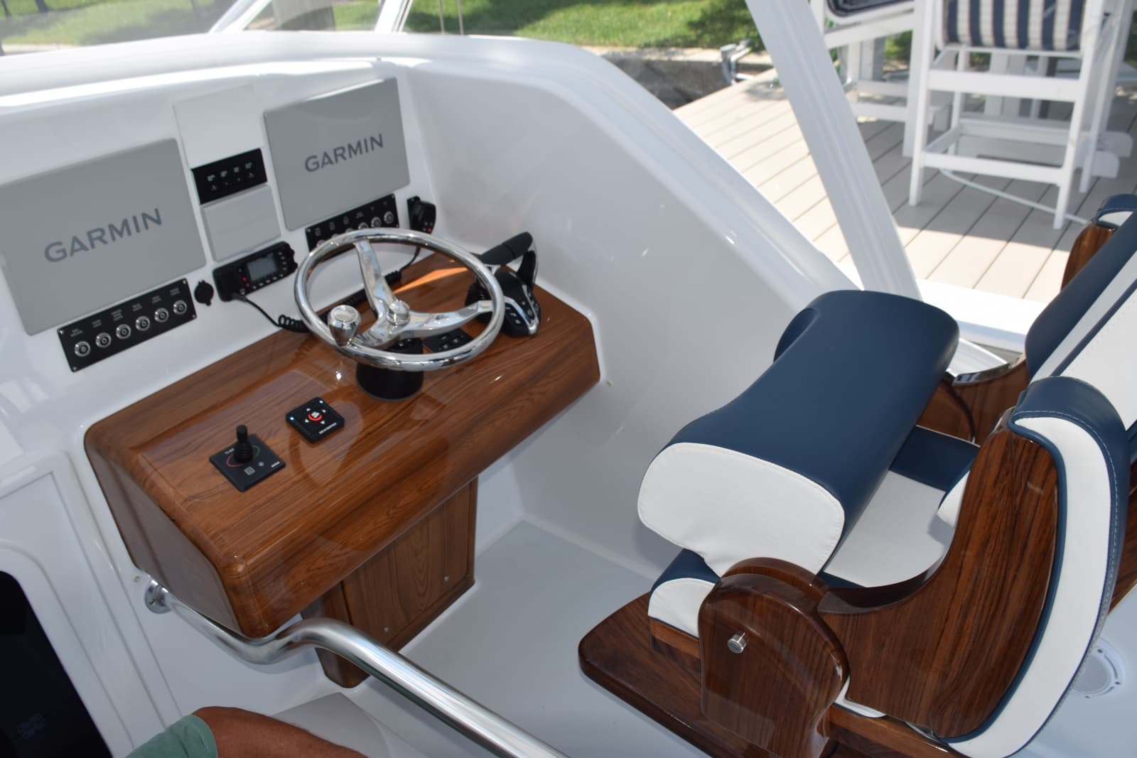 1962 Bertram 31 Express Cruiser - Photo 18