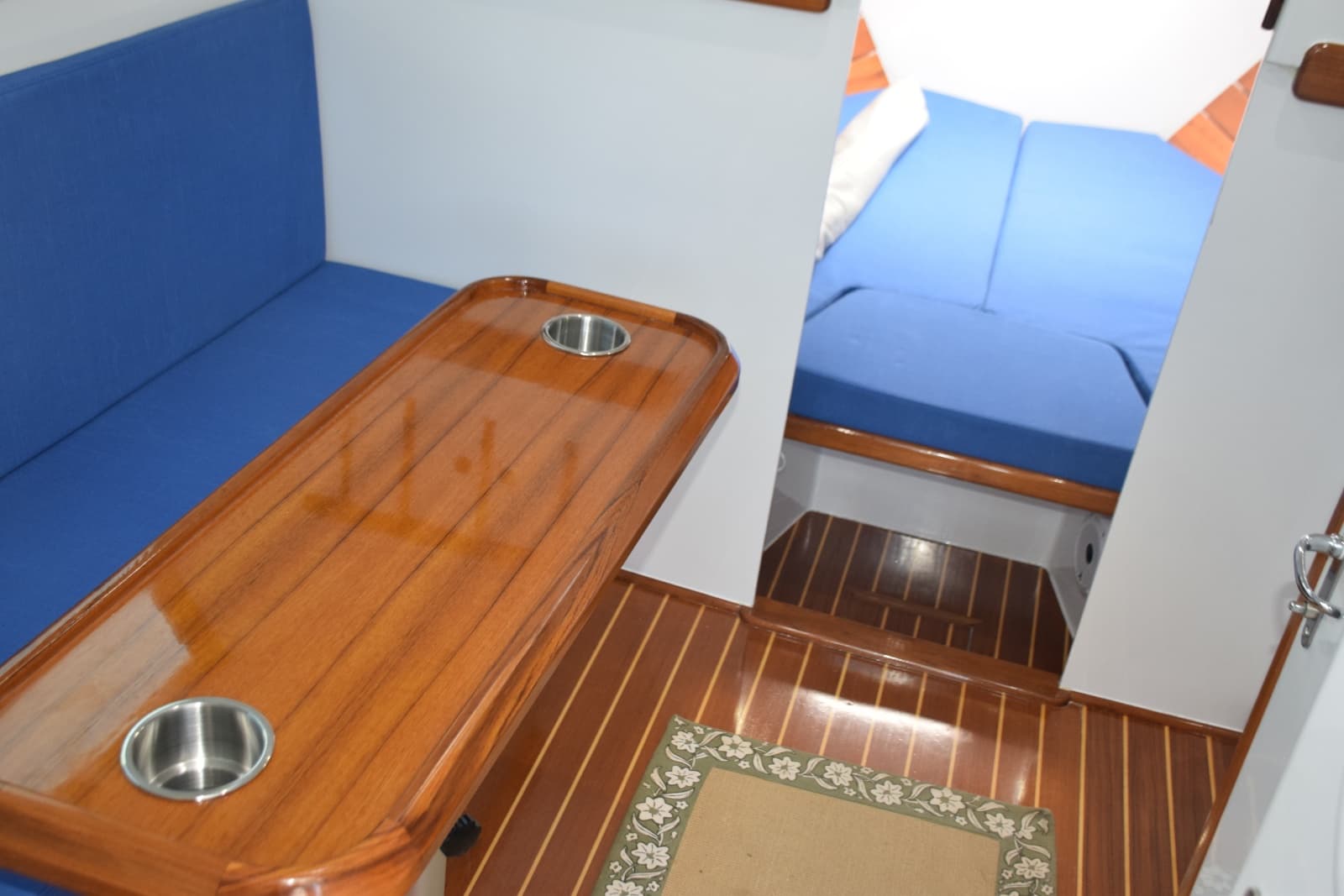 1962 Bertram 31 Express Cruiser - Photo 8