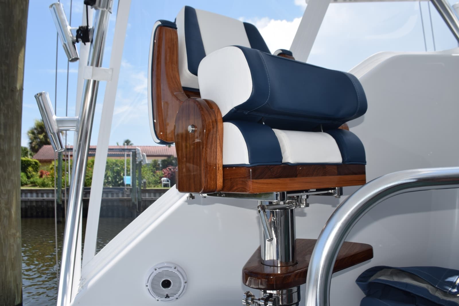 1962 Bertram 31 Express Cruiser - Photo 19