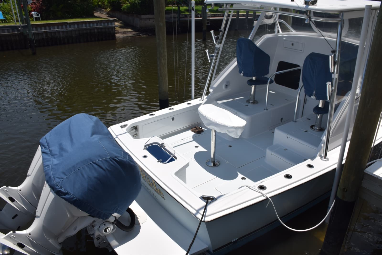 1962 Bertram 31 Express Cruiser - Photo 2