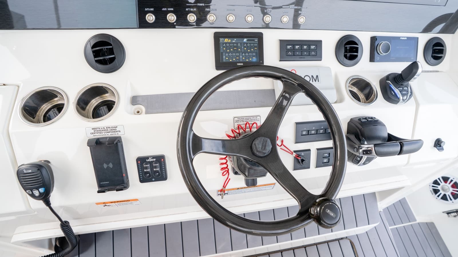 2022 Regulator 41 - Photo 23
