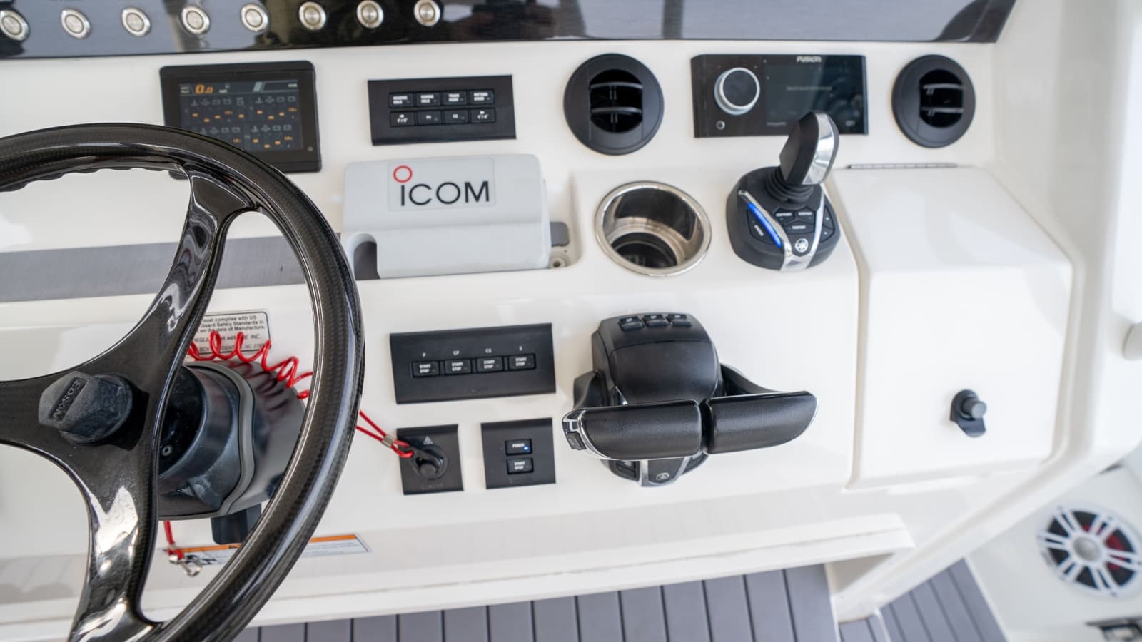 2022 Regulator 41 - Photo 24