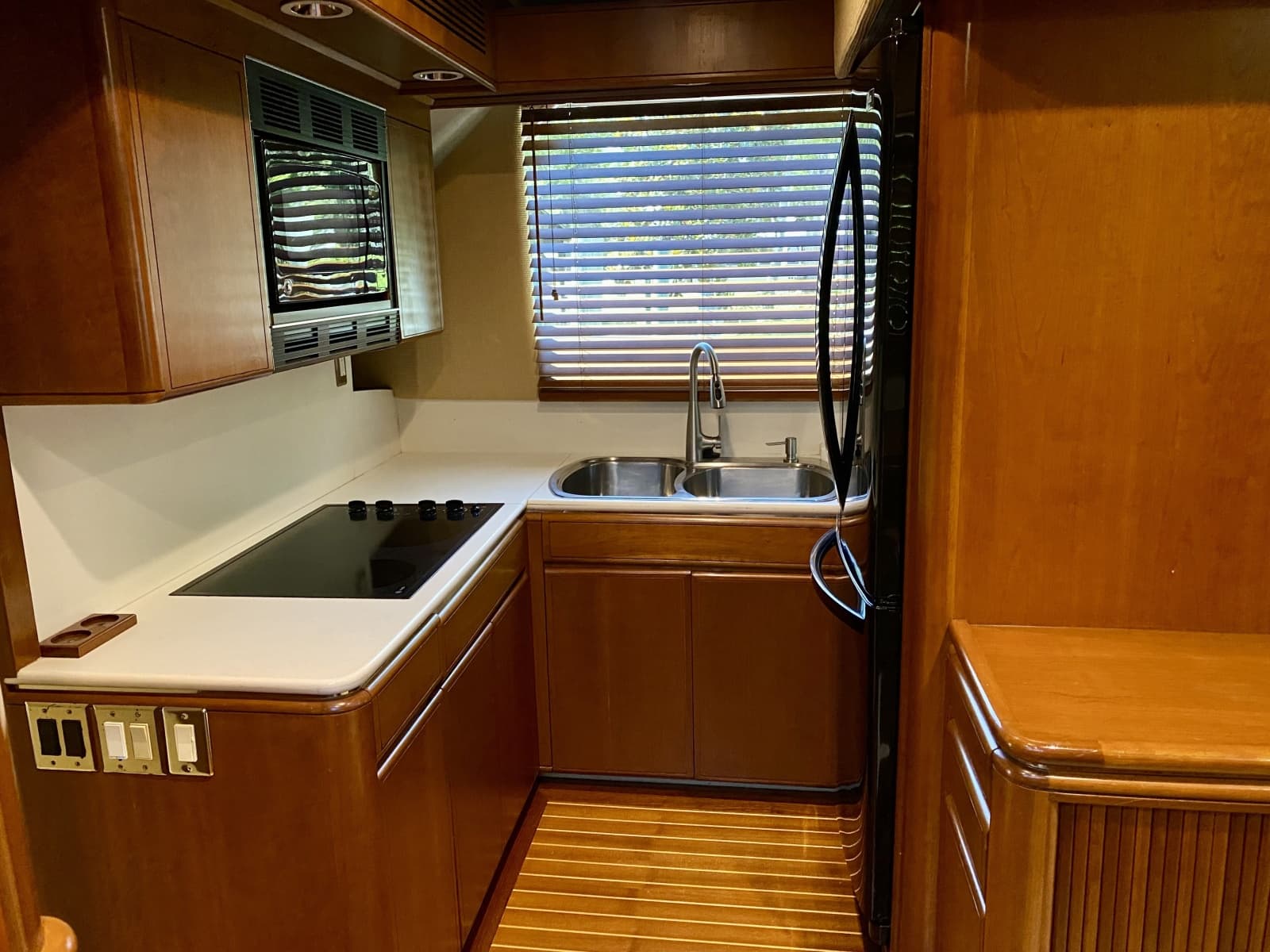 1986 Huckins  - Photo 23