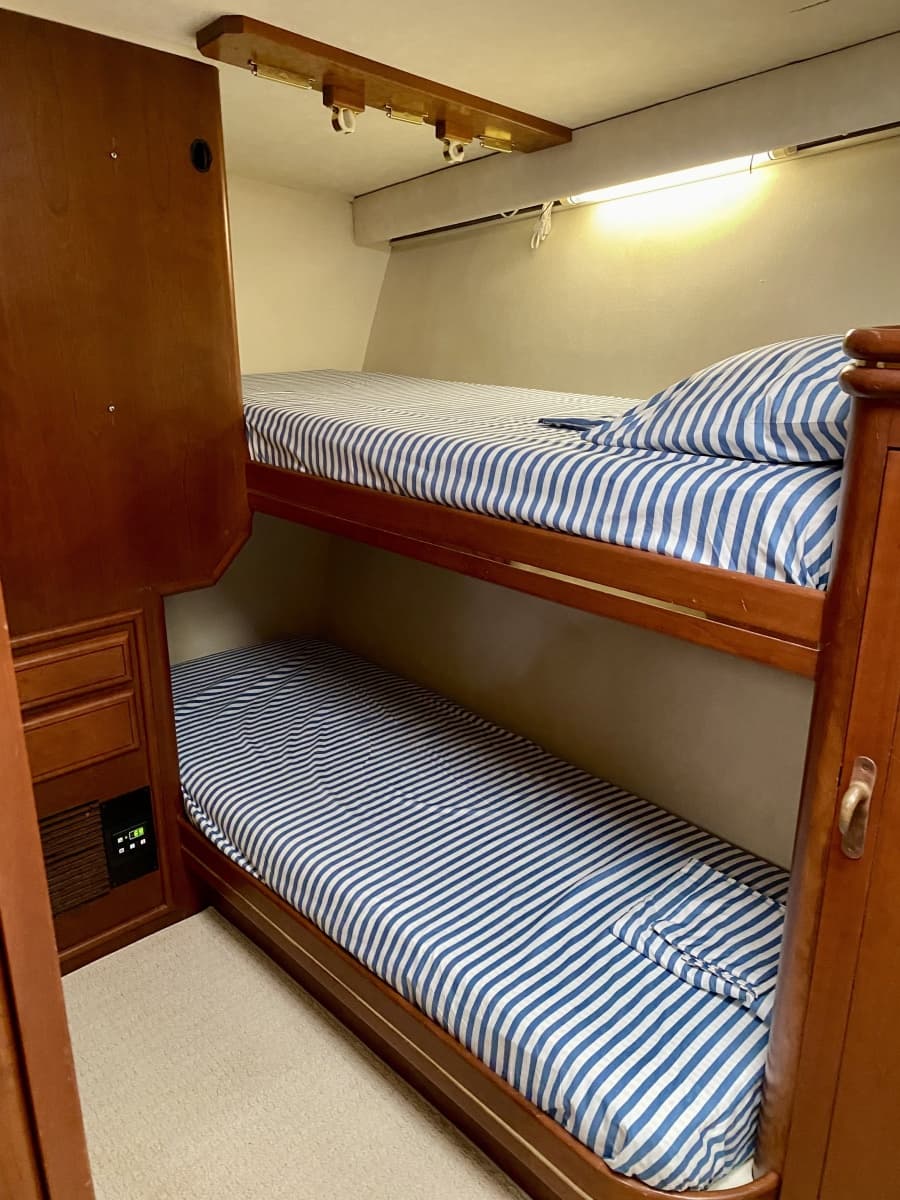1986 Huckins  - Photo 21