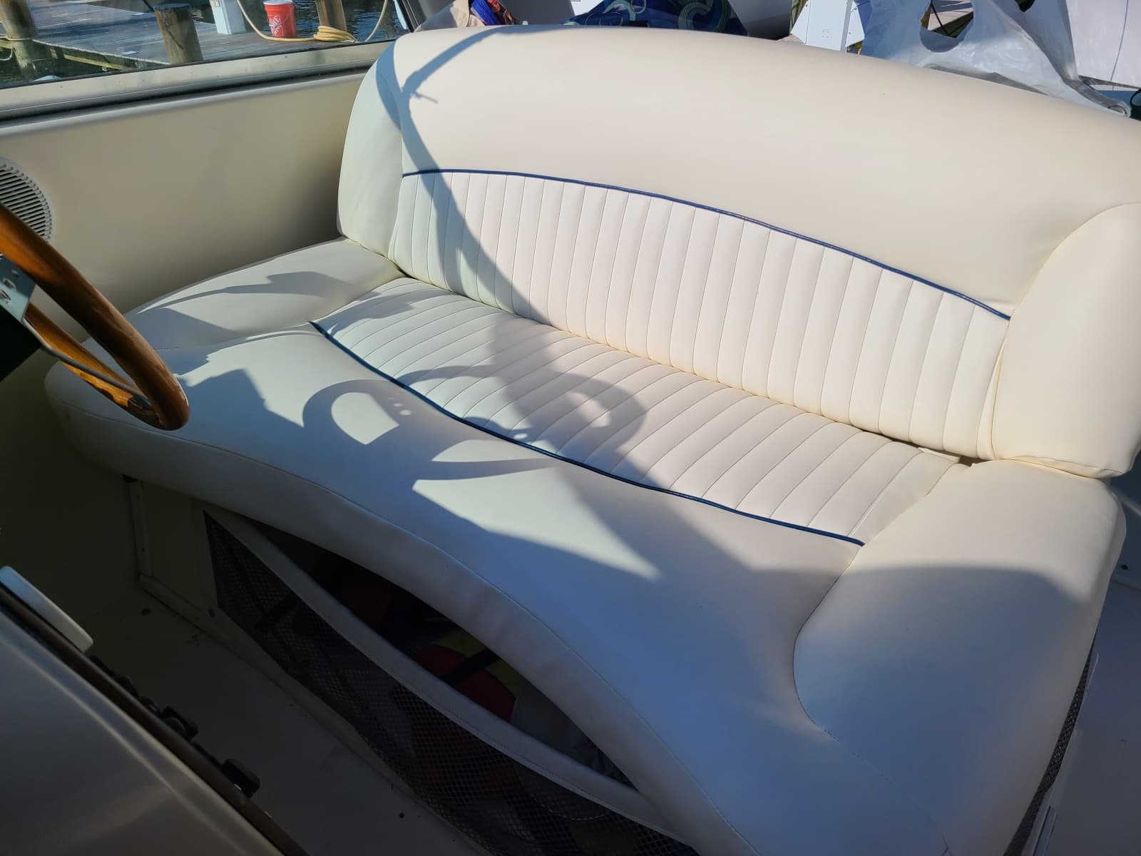 2000 Rinker 330 Fiesa Vee - Photo 13