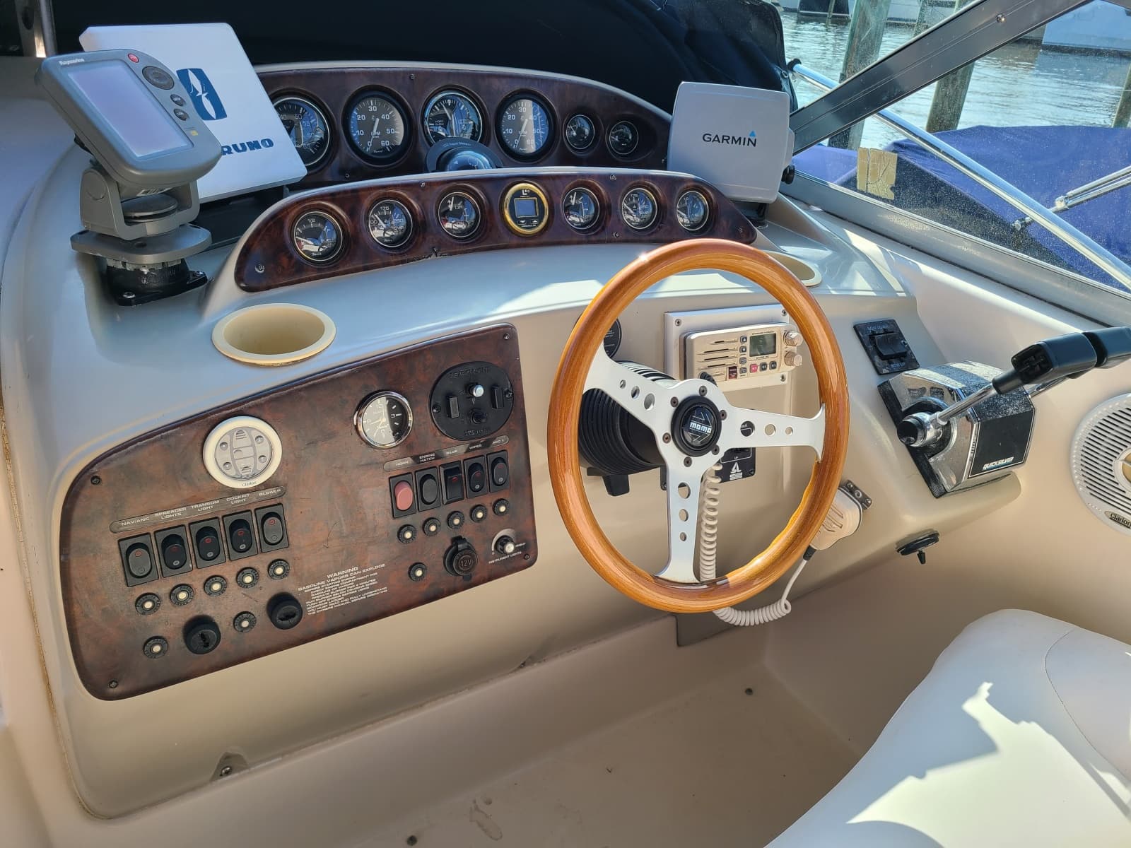 2000 Rinker 330 Fiesa Vee - Photo 11