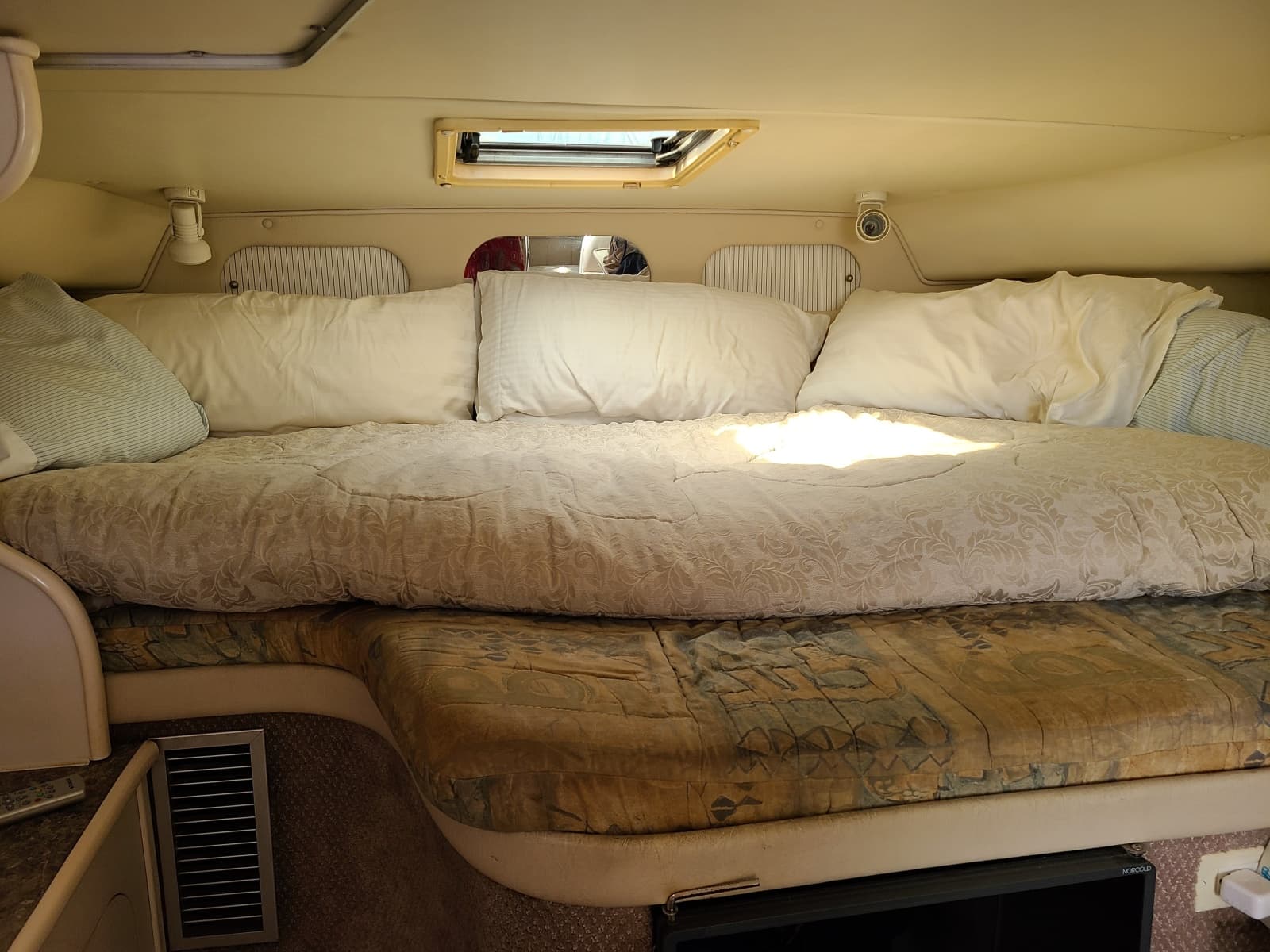 2000 Rinker 330 Fiesa Vee - Photo 8