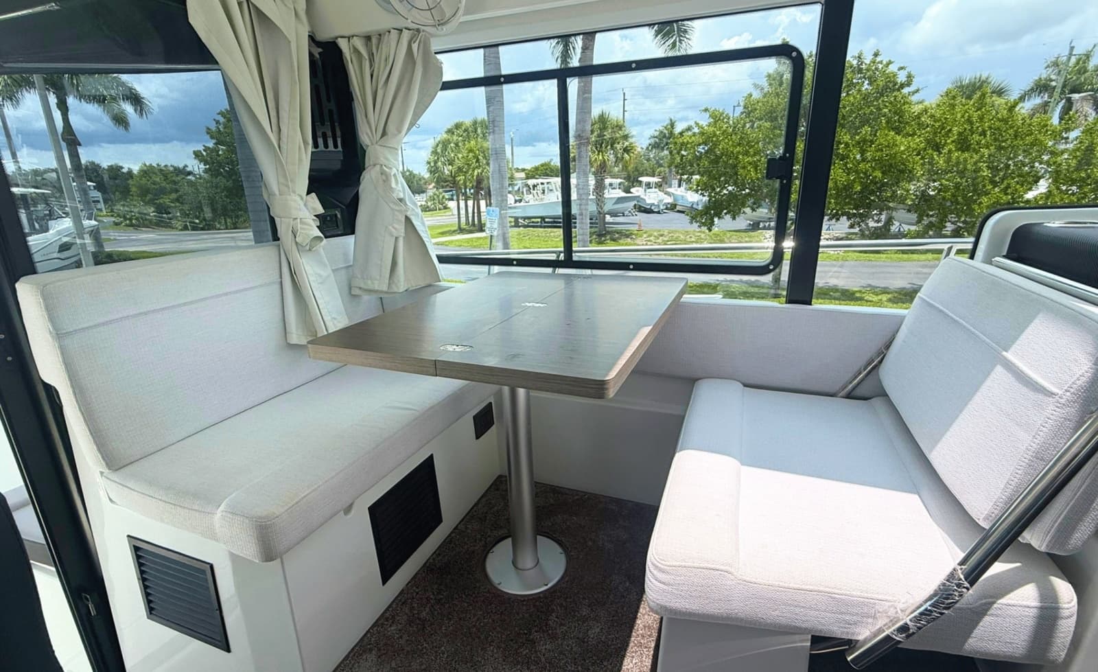 2025 Jeanneau NC 895 Sport S2 - Photo 23