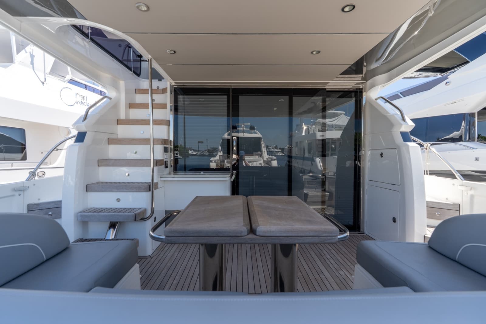 2021 Princess F55 - Photo 23