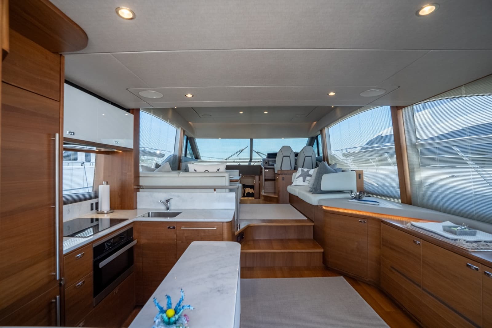 2021 Princess F55 - Photo 3