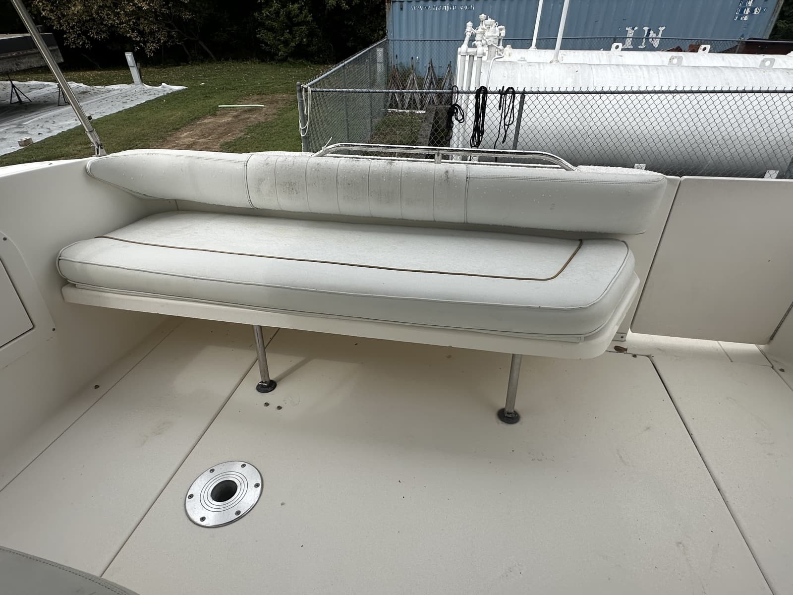 1998 Sea Ray 290 Sundancer - Photo 25