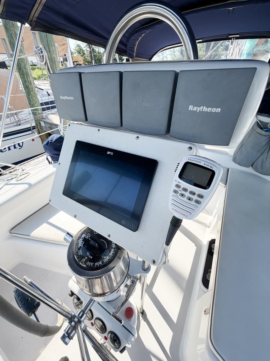 2000 Catalina 380 - Photo 19