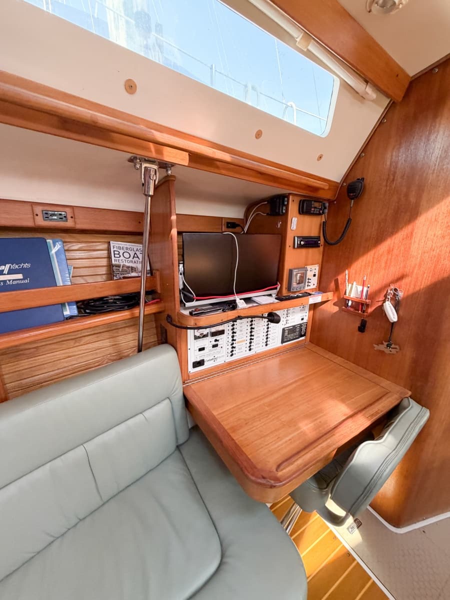 2000 Catalina 380 - Photo 36