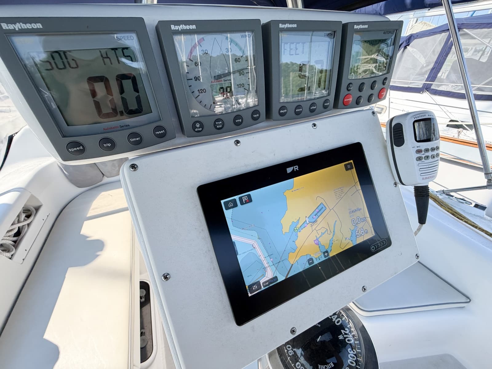 2000 Catalina 380 - Photo 64