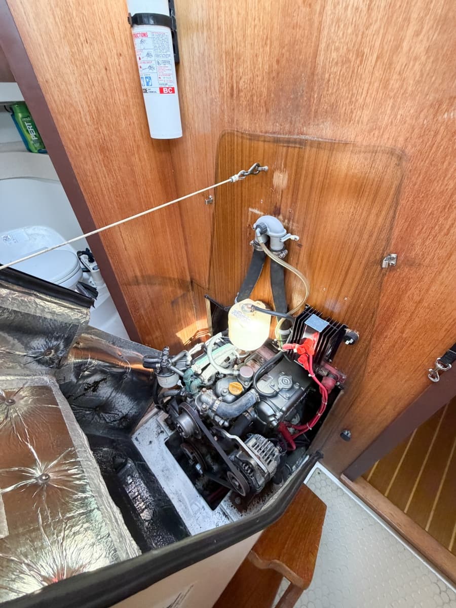 2000 Catalina 380 - Photo 60