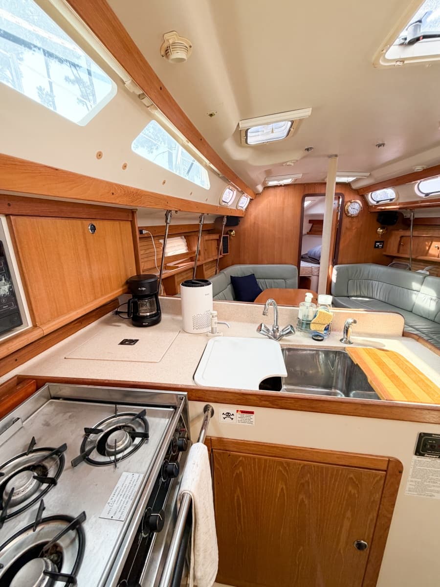 2000 Catalina 380 - Photo 32