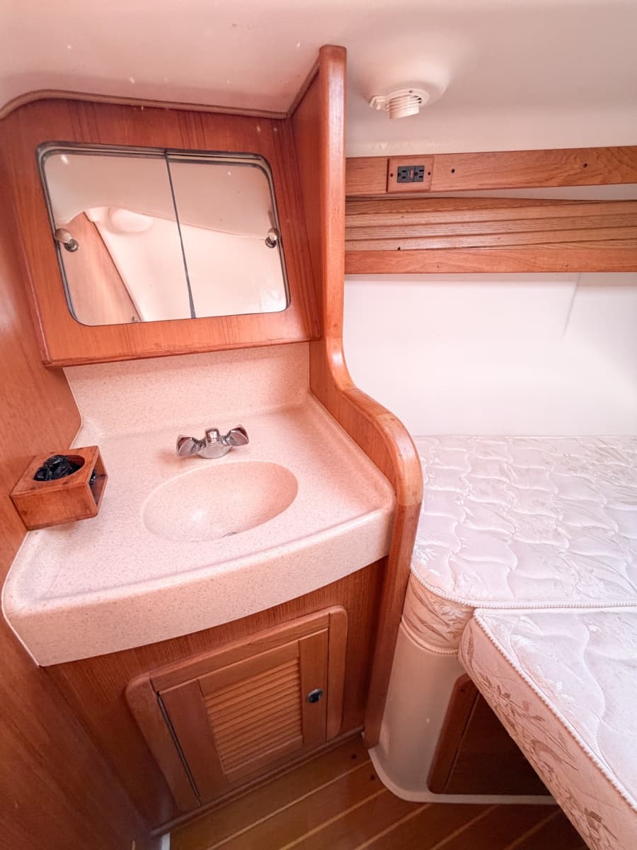 2000 Catalina 380 - Photo 34
