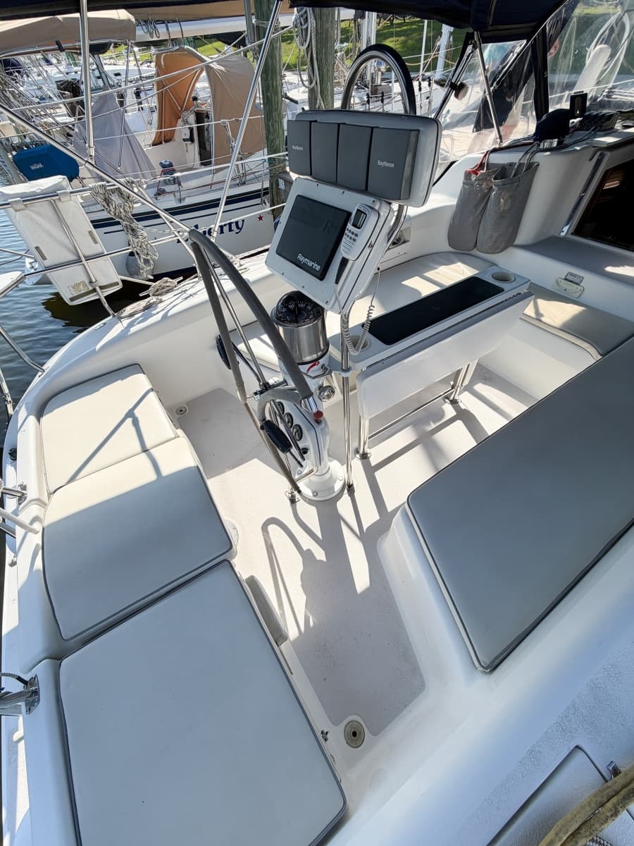 2000 Catalina 380 - Photo 17