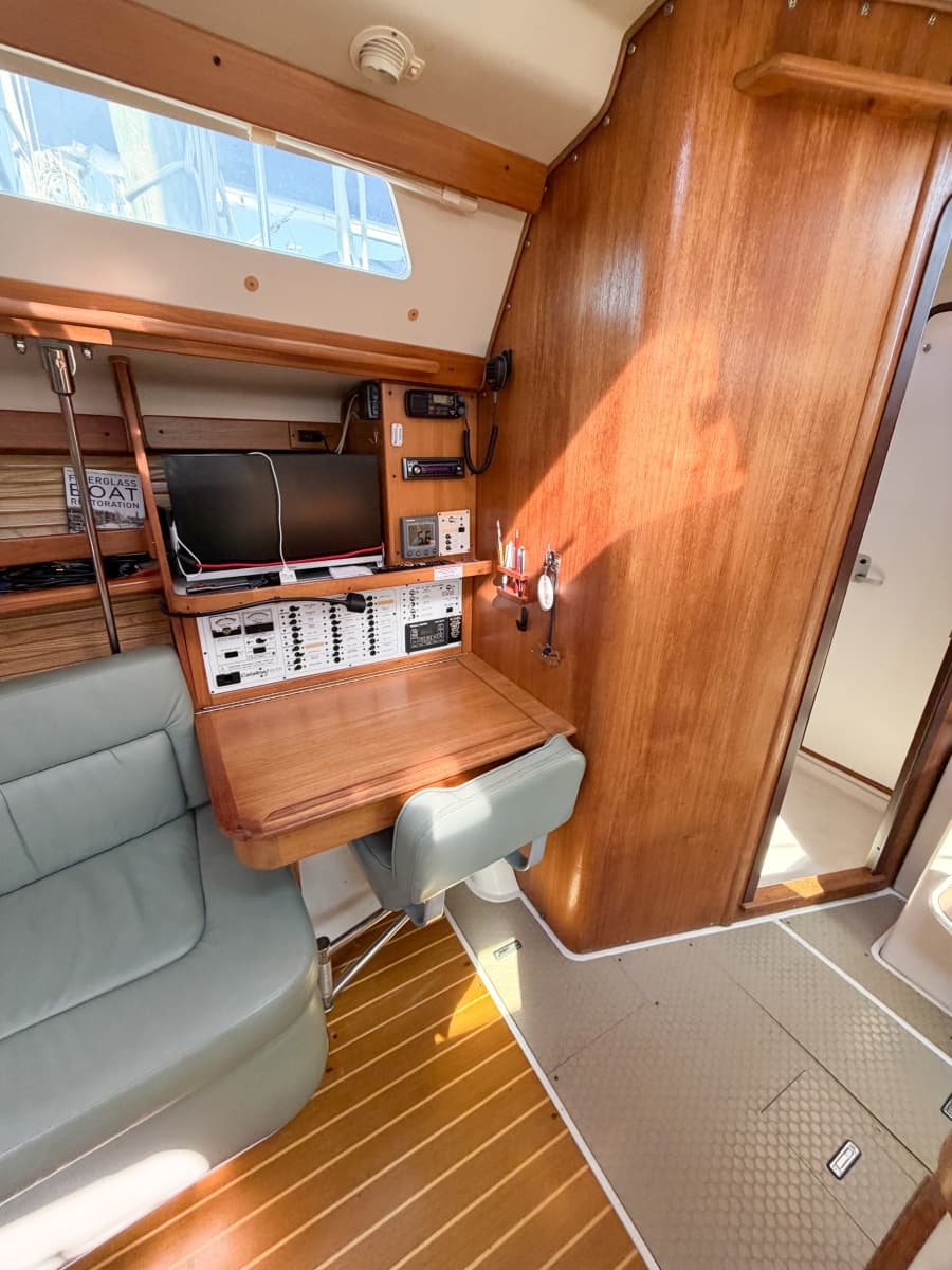 2000 Catalina 380 - Photo 45