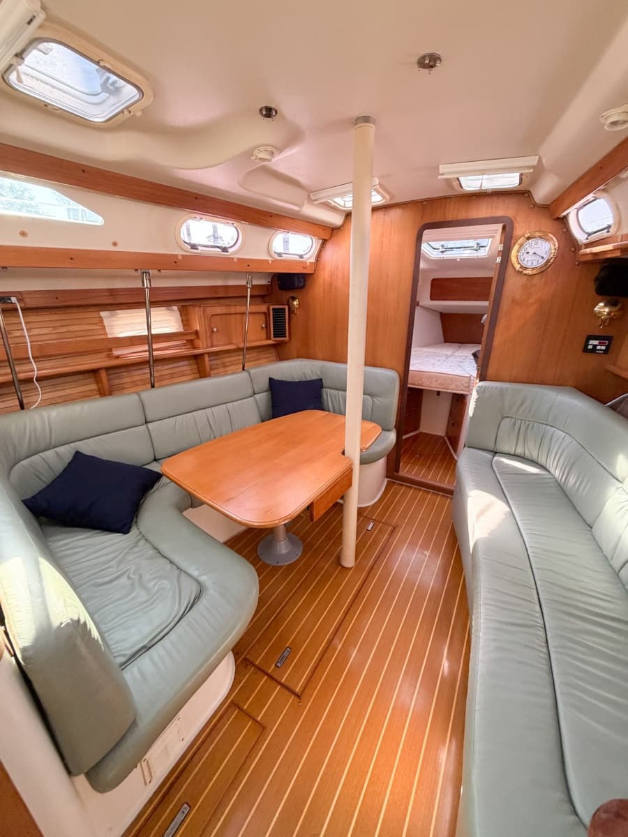 2000 Catalina 380 - Photo 39