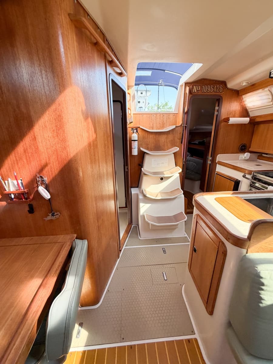 2000 Catalina 380 - Photo 37