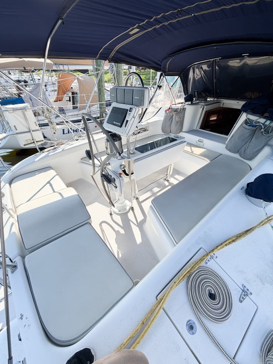 2000 Catalina 380 - Photo 15