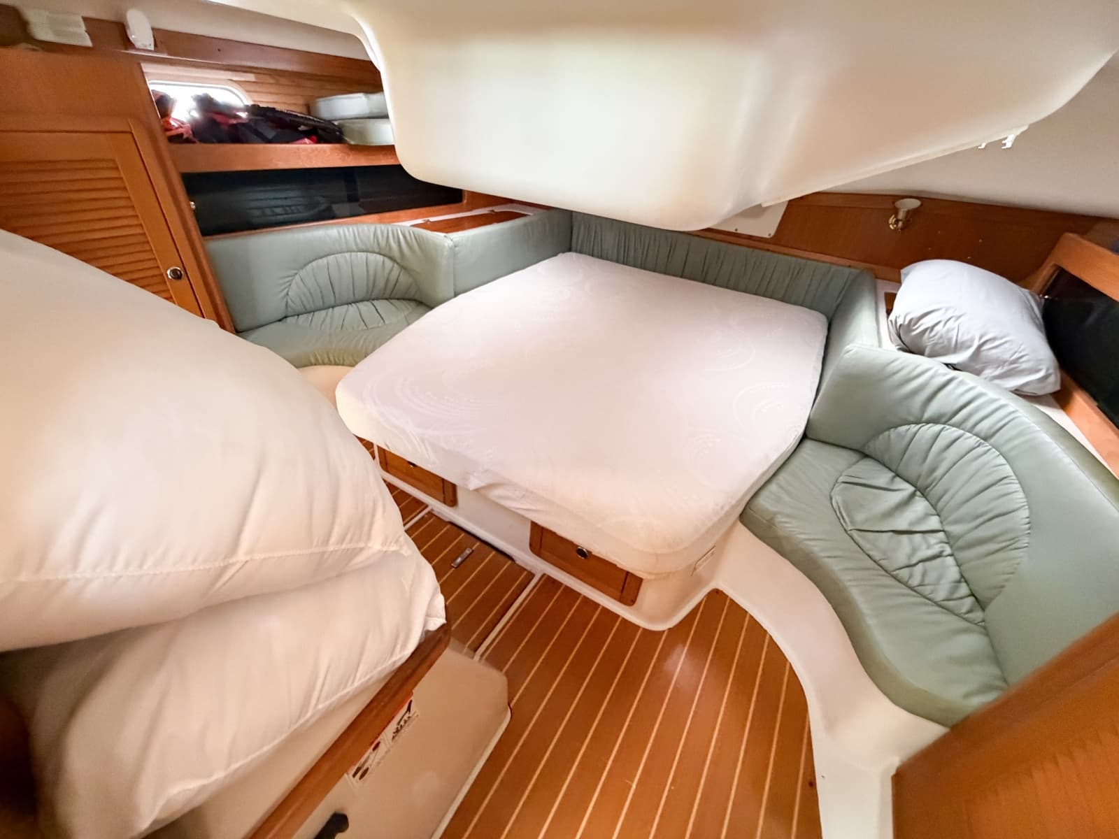 2000 Catalina 380 - Photo 56