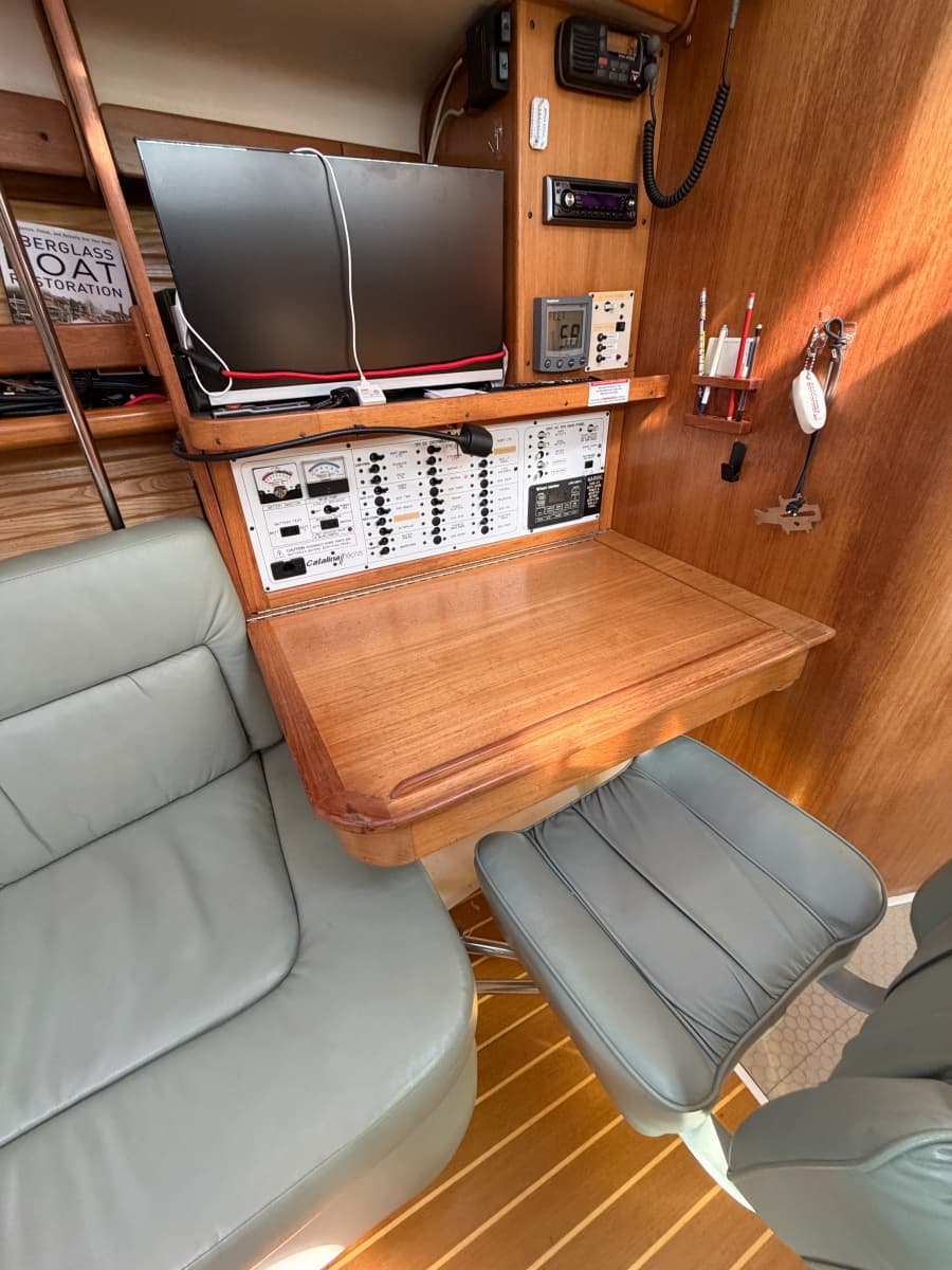 2000 Catalina 380 - Photo 54