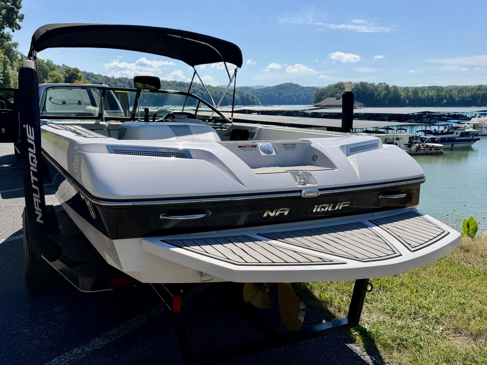 2011 Correct Craft Ski Nautique 200 OB - Photo 18
