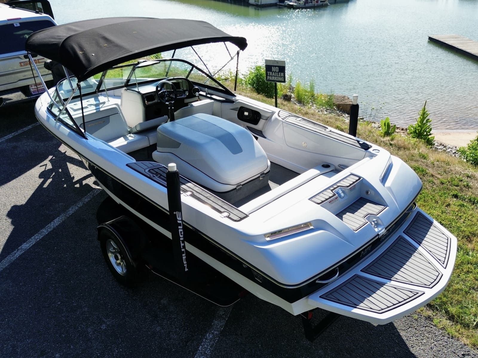 2011 Correct Craft Ski Nautique 200 OB - Photo 4