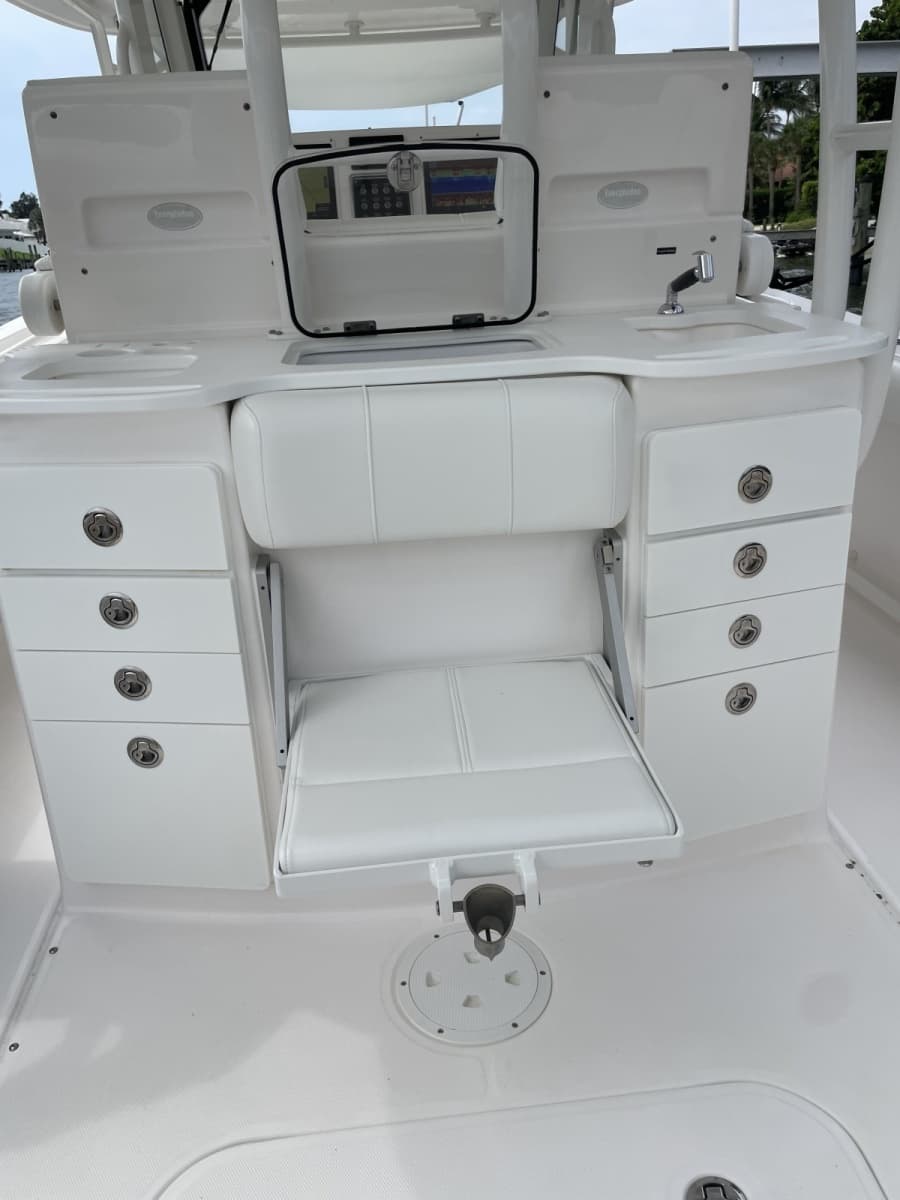 2015 Everglades 355CCX - Photo 6