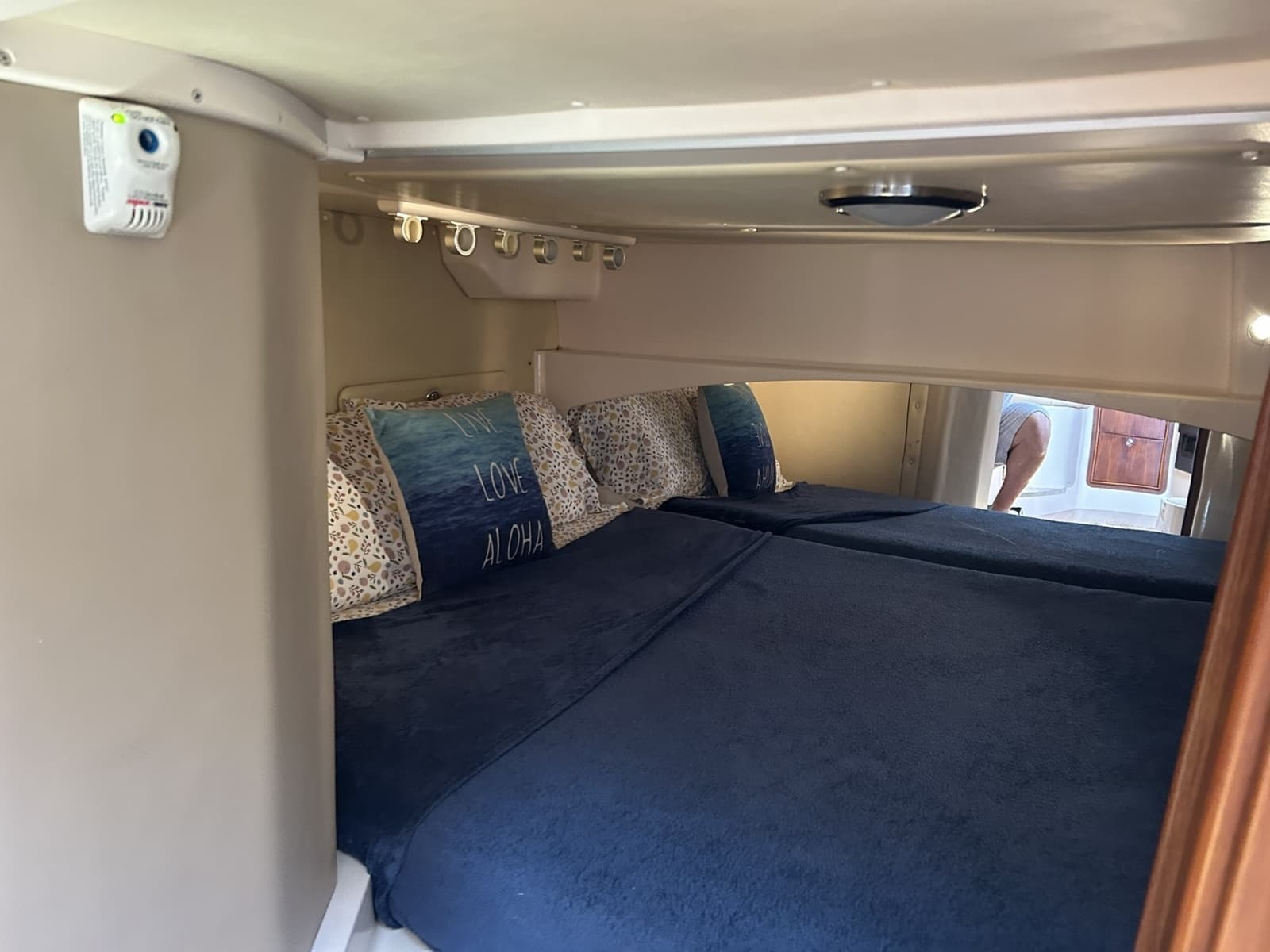 2007 Grady-White Express 360 - Photo 14