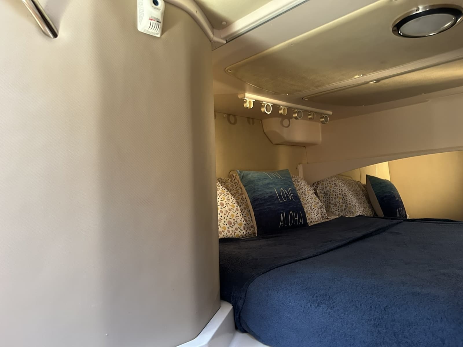 2007 Grady-White Express 360 - Photo 19