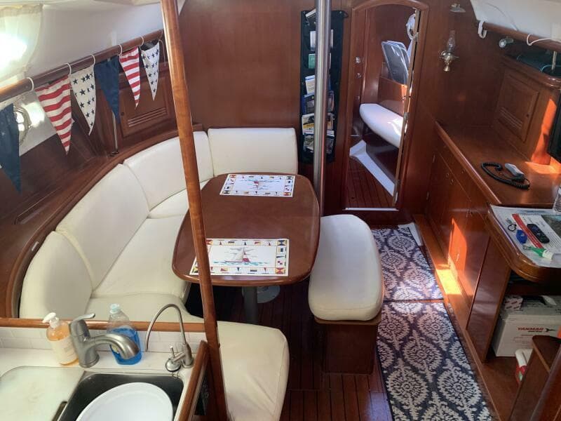 2004 Beneteau Oceanis 393 - Photo 9