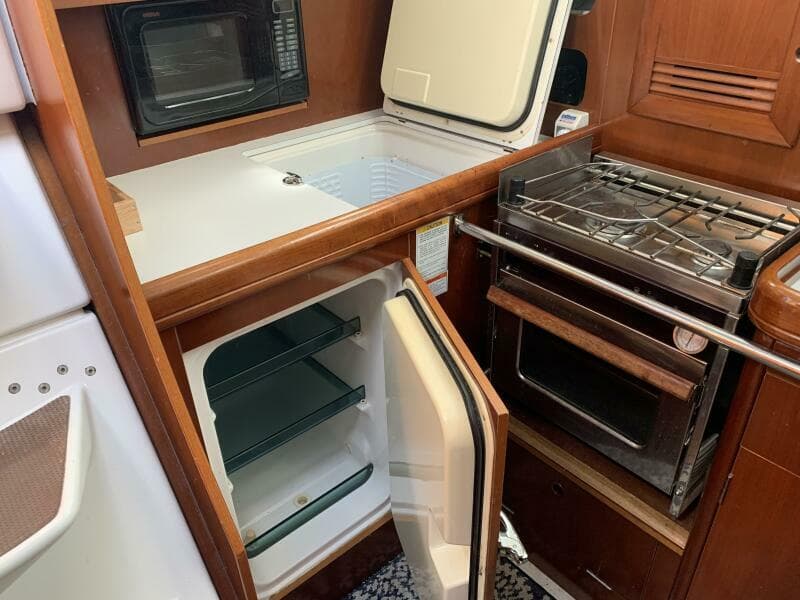 2004 Beneteau Oceanis 393 - Photo 12