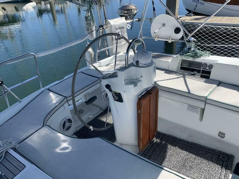 2004 Beneteau Oceanis 393 - Photo 8