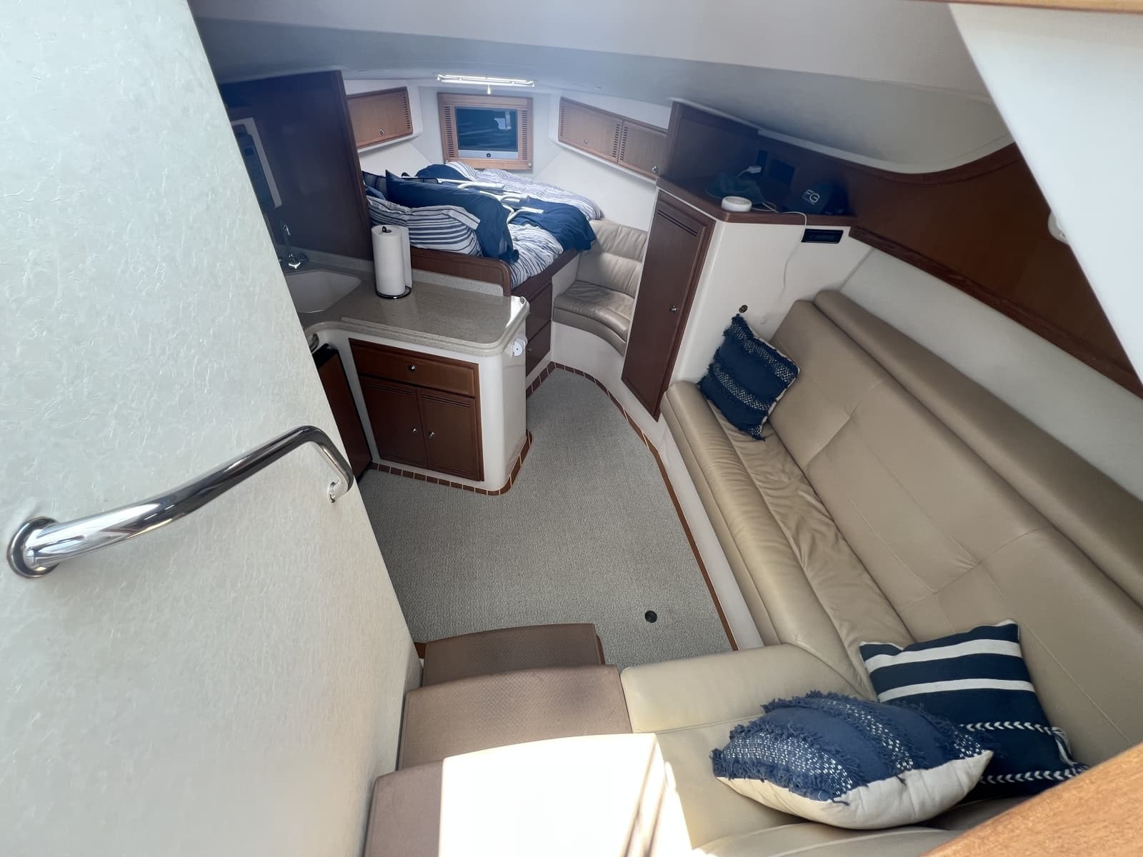 2007 Cabo 35 Express - Photo 30