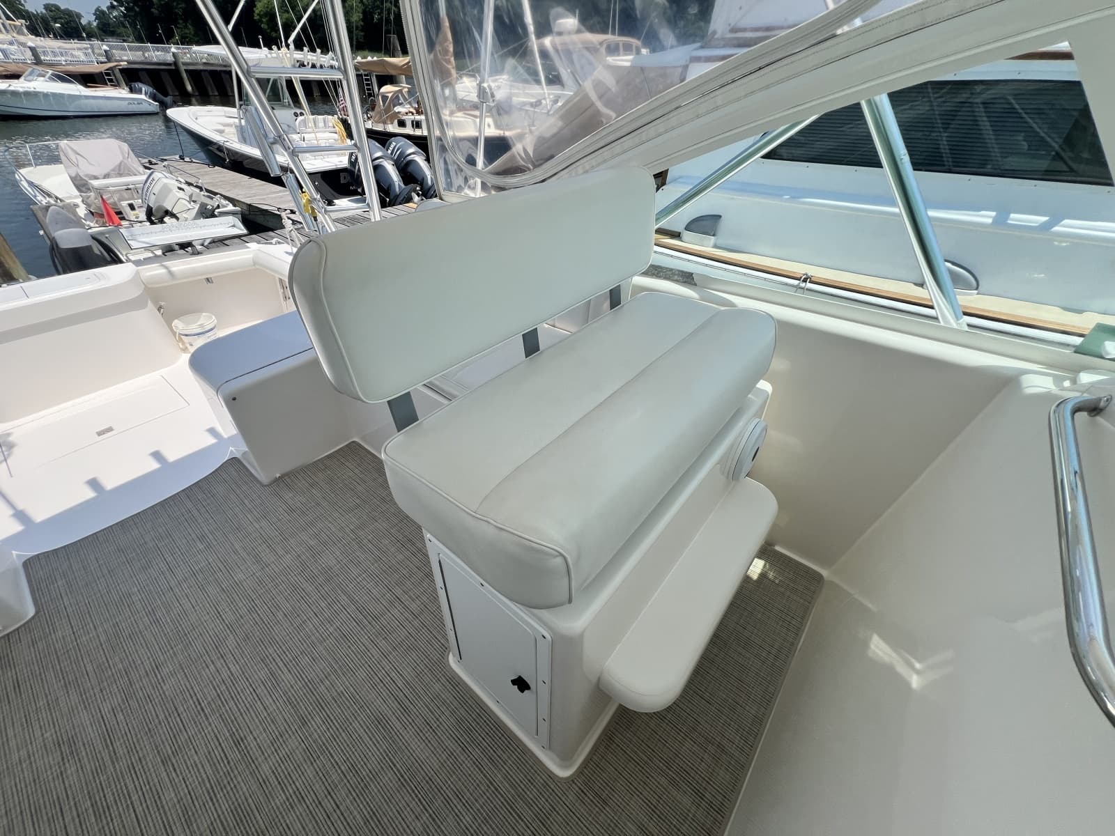 2007 Cabo 35 Express - Photo 26