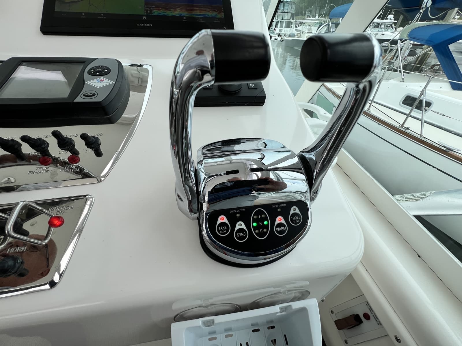2007 Cabo 35 Express - Photo 15