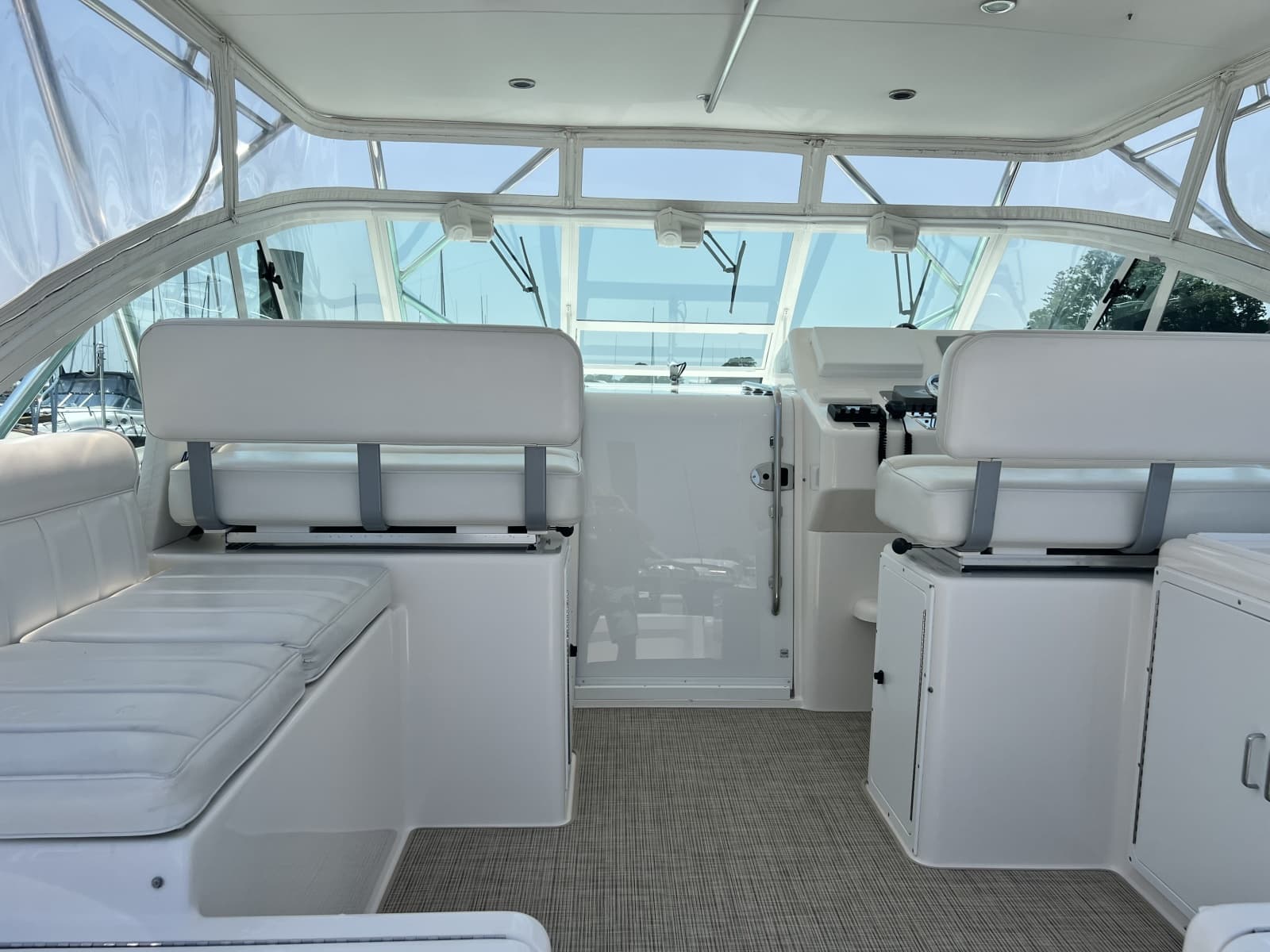 2007 Cabo 35 Express - Photo 8