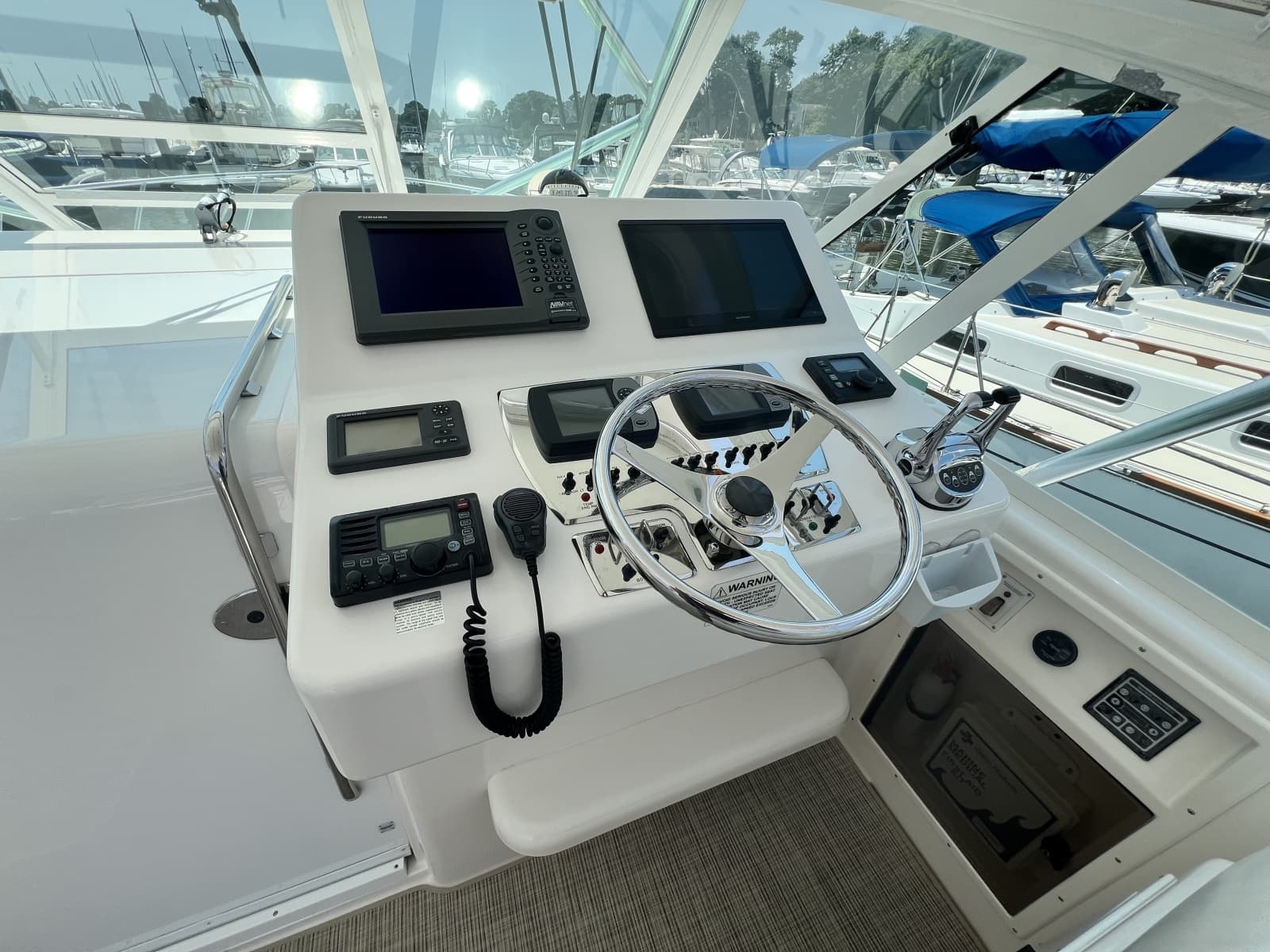 2007 Cabo 35 Express - Photo 12
