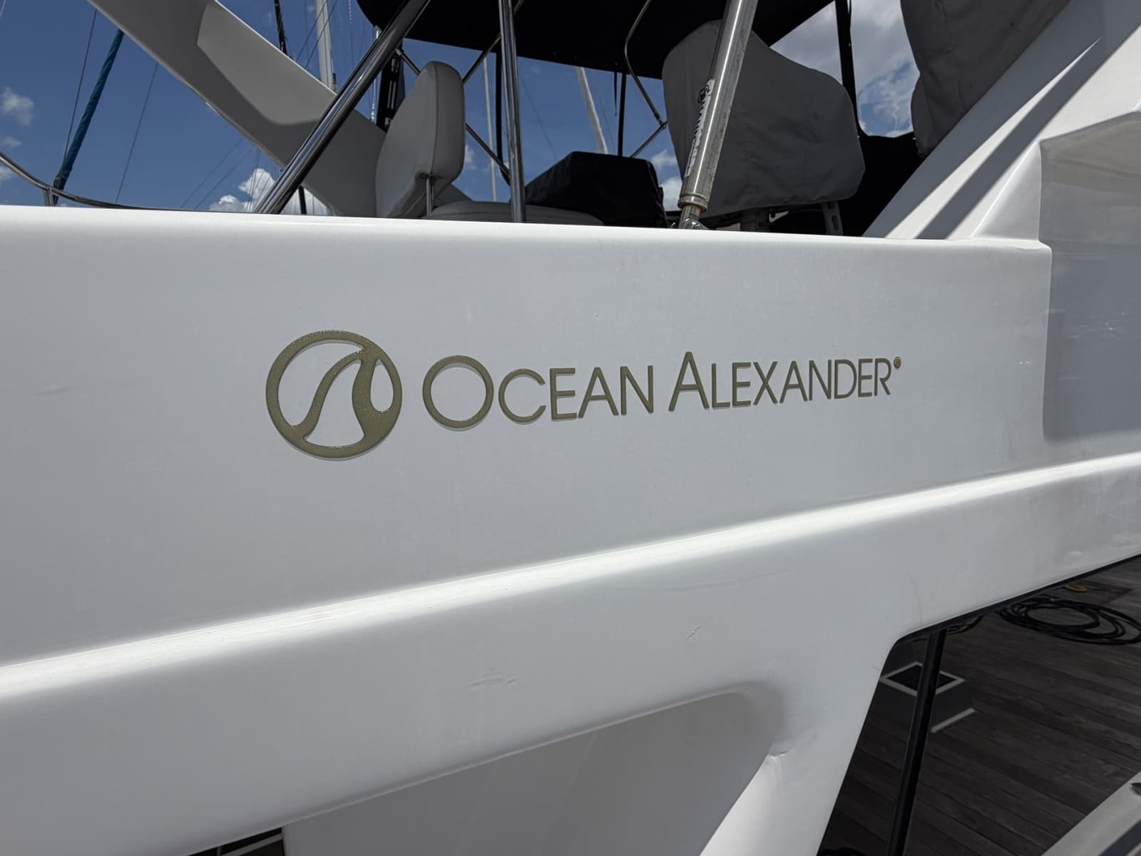 2005 Ocean Alexander  - Photo 11