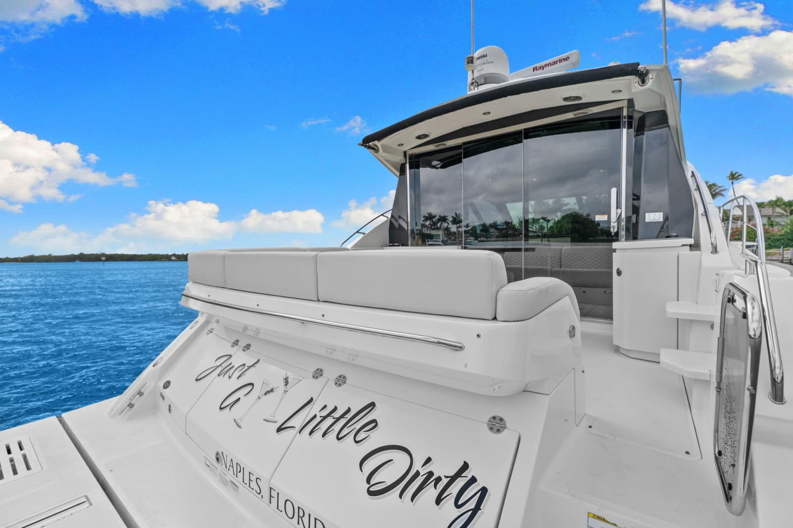 2017 Sea Ray SUNDANCER 510 - Photo 44